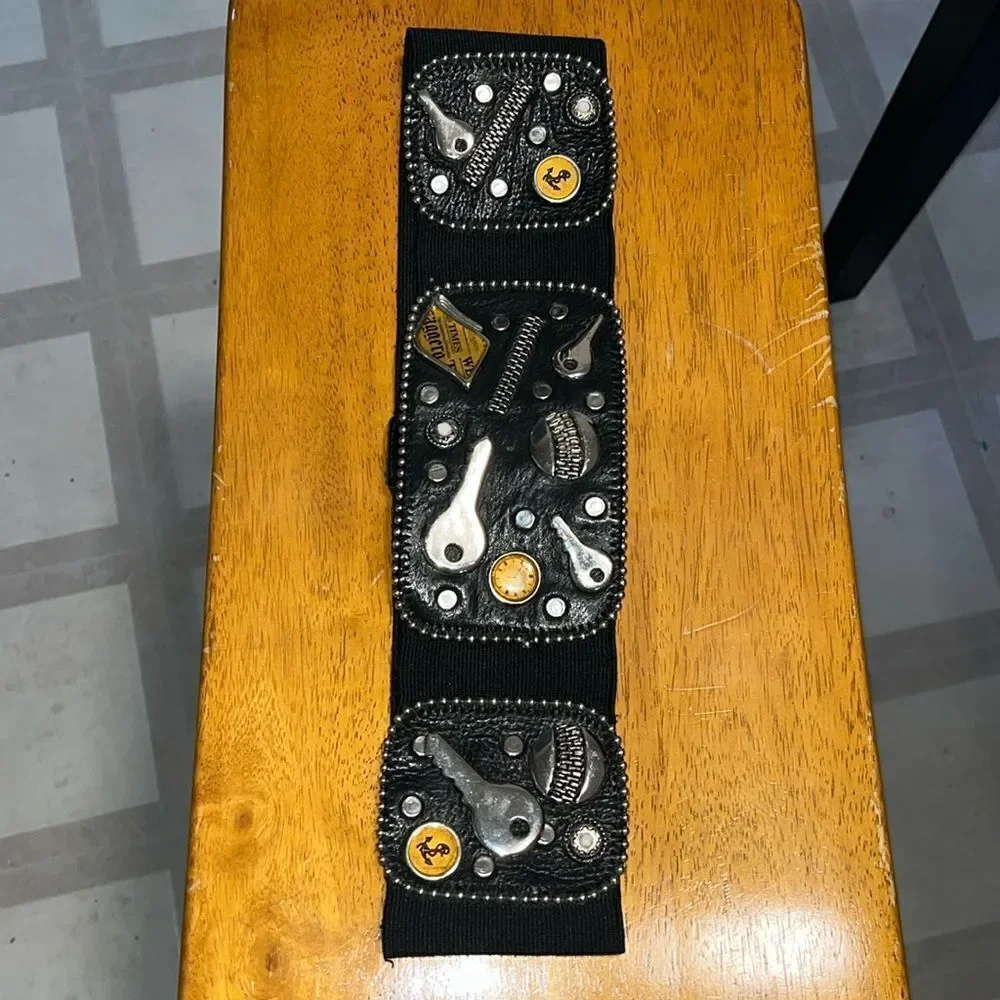 VERY UNIQUE VINTAGE SCOVILLE MFG CO BELT